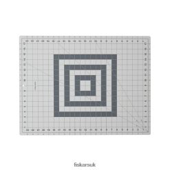 Tool UK Fiskars Self Healing Cutting Mat: Medium (18" x 24") FD4JT4504